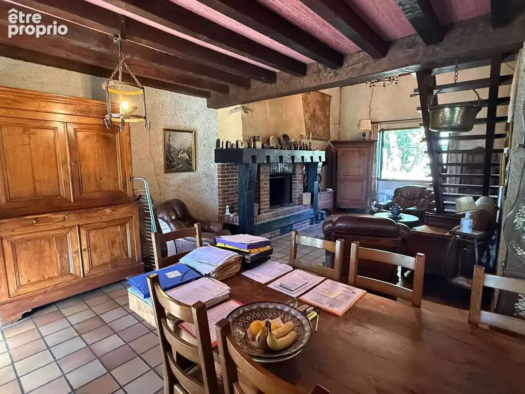 Maison 9 pièces 208 m² à vendre à Thevet-Saint-Julien (36400) - photo 4