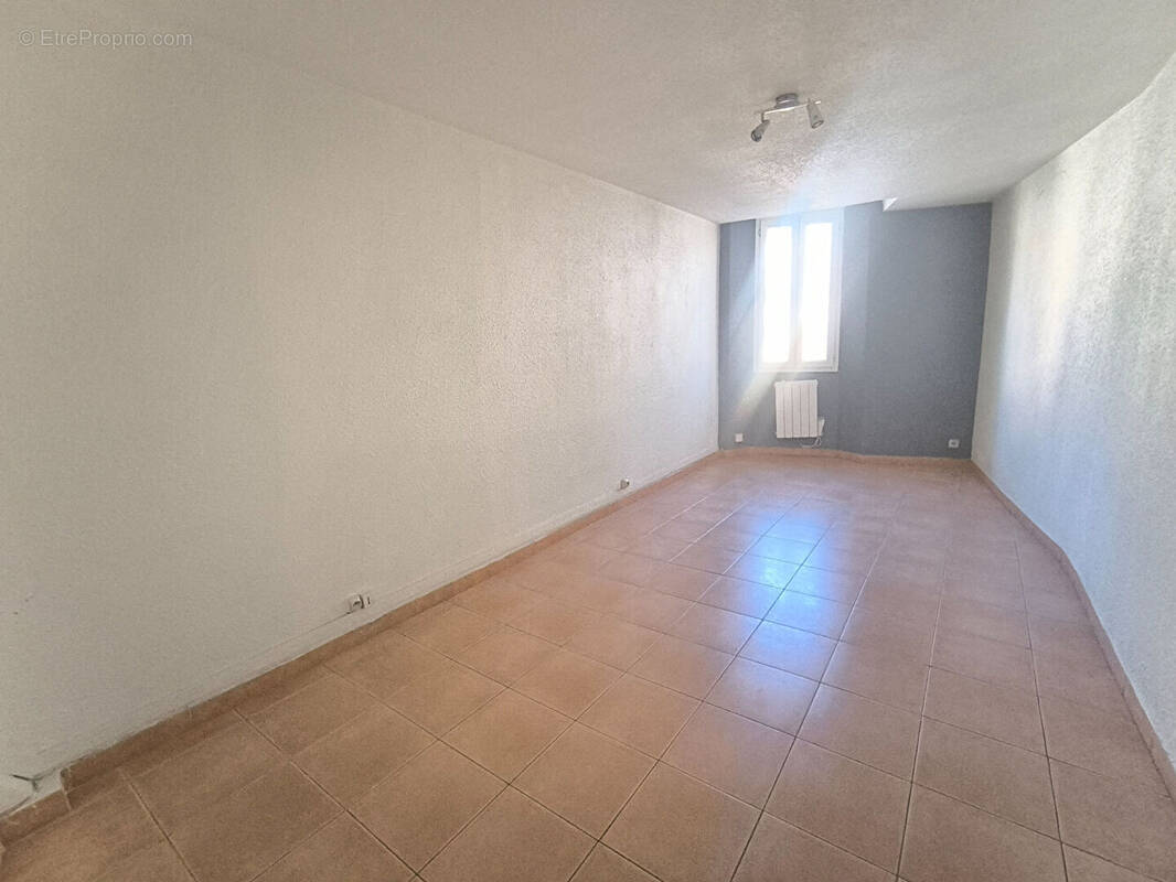 Appartement à AURIOL
