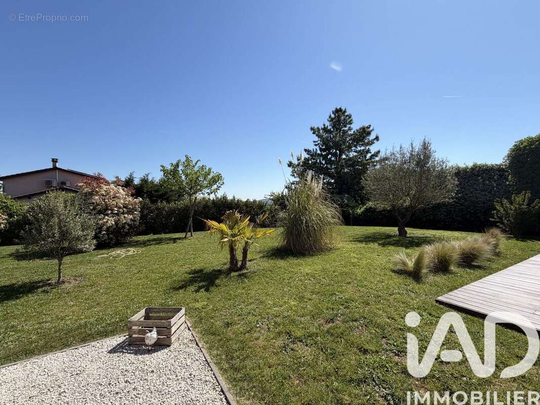 Photo 3 - Maison à CHAZAY-D'AZERGUES