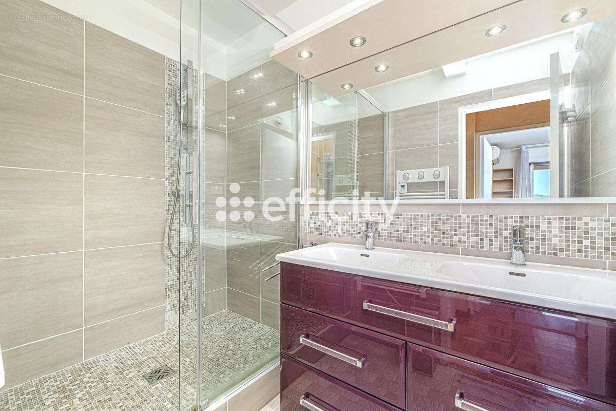 Appartement à MARSEILLE-12E