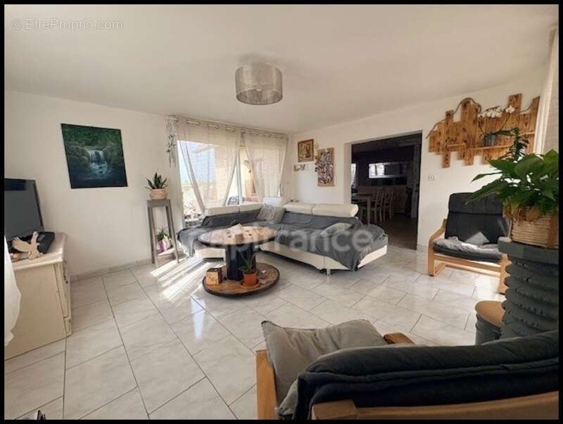 Maison à BOUVILLE