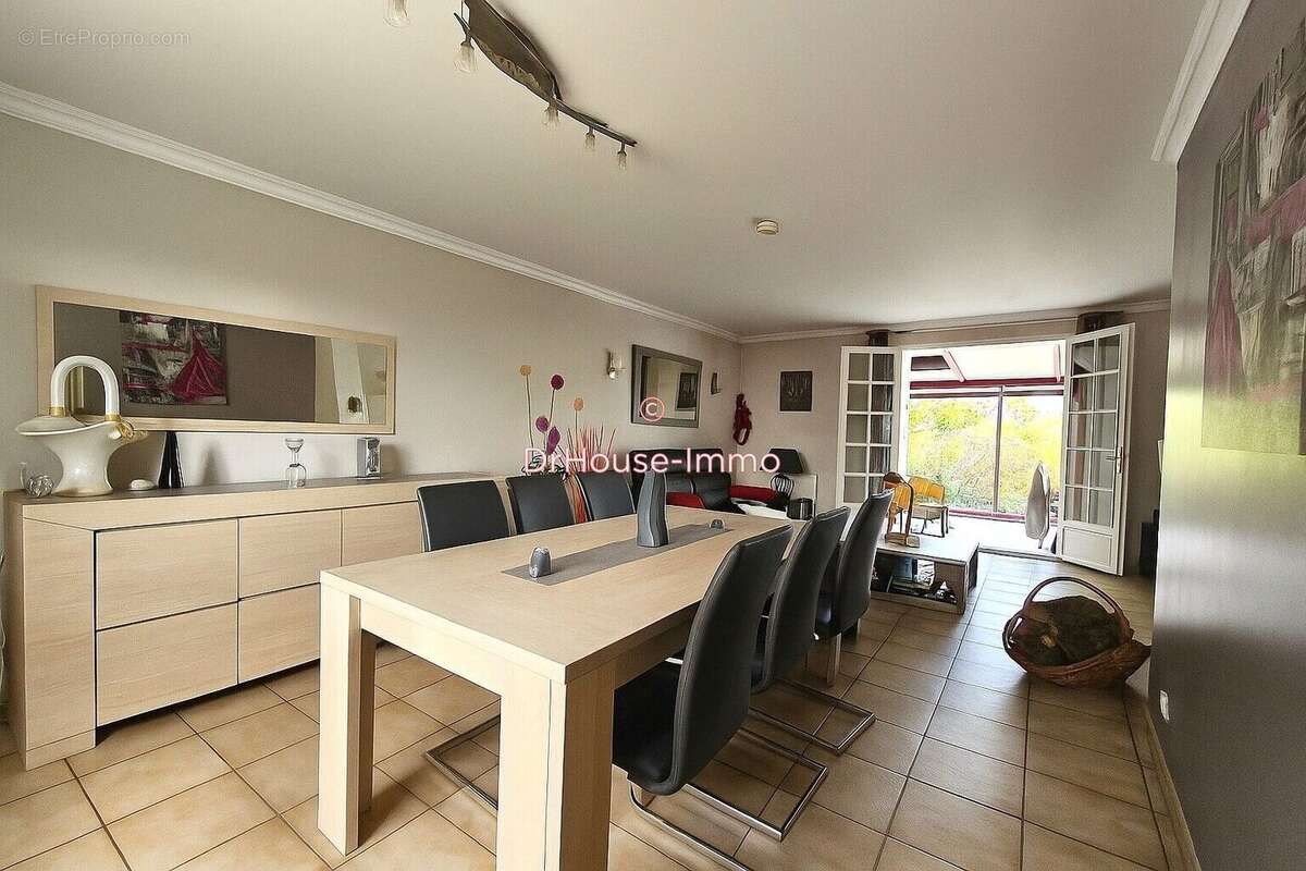 Maison à LATHUS-SAINT-REMY