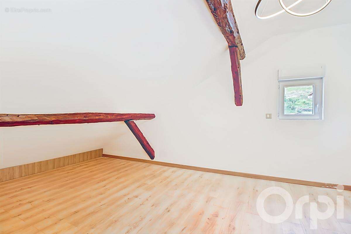 Appartement à MARIGNIER