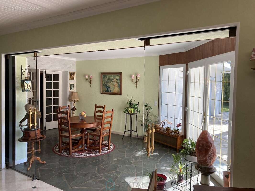 Villa située dans un secteur verdoyant très recherché - photo 7