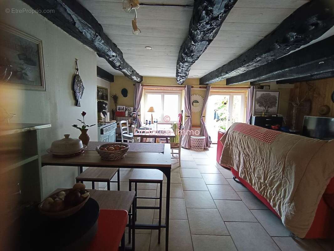 Maison à TAUPONT