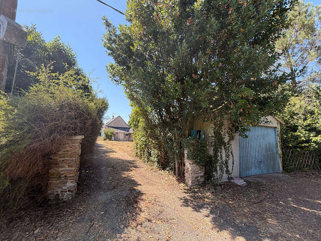 Maison à LE LOUROUX-BECONNAIS