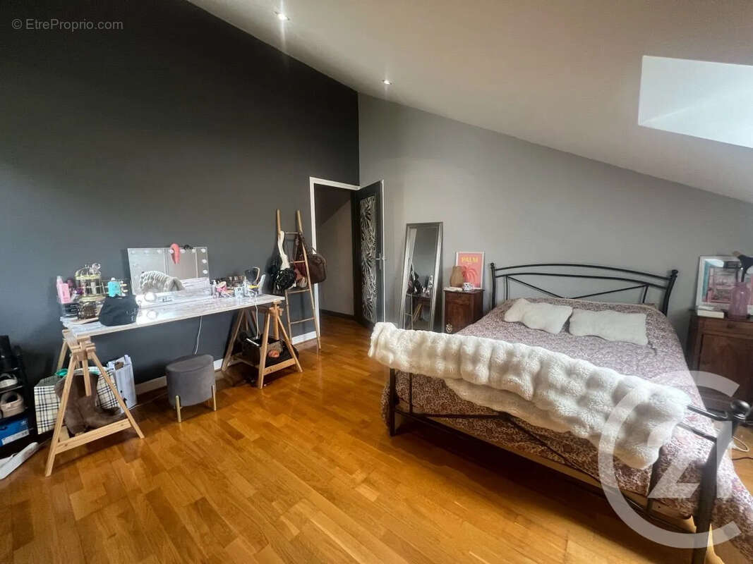 Appartement 117 m² à Aurillac  - photo 11