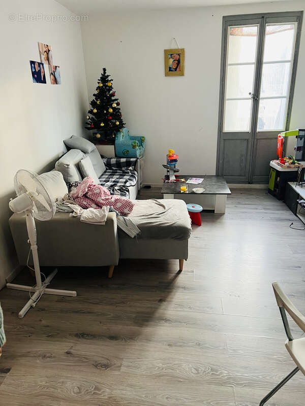Appartement à LUNEL