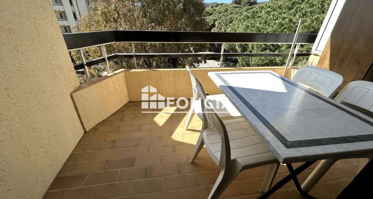 À vendre – Charmant studio avec terrasse et vue mer – La Favière - photo 2