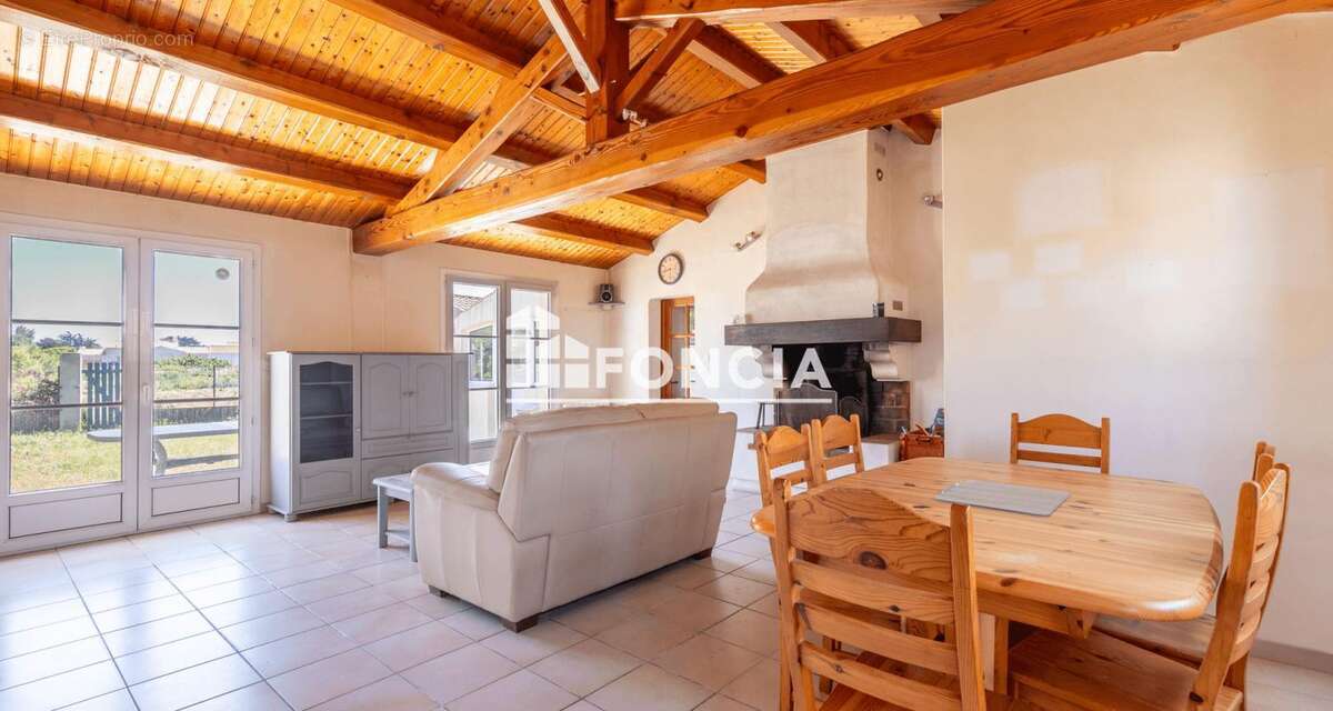 Maison à L&#039;EPINE