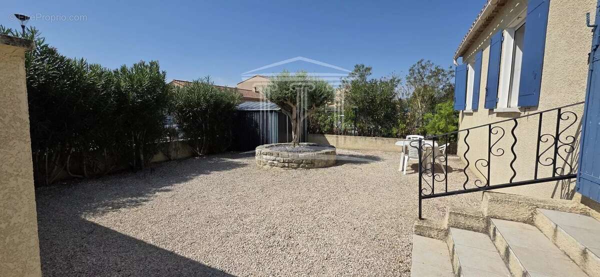 Maison 113 m² à Sorgues  - photo 2