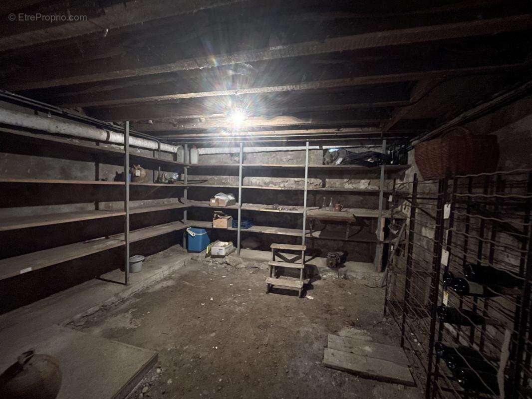 Maison à VOUNEUIL-SUR-VIENNE