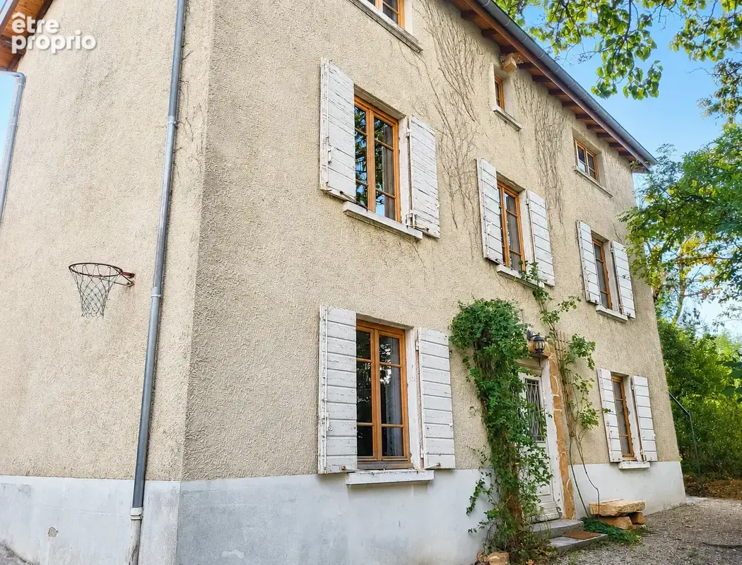 Photo Maison à Neuville-Sur-Saone au prix de 640 000€
