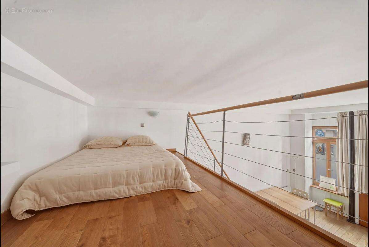 Appartement à PARIS-4E