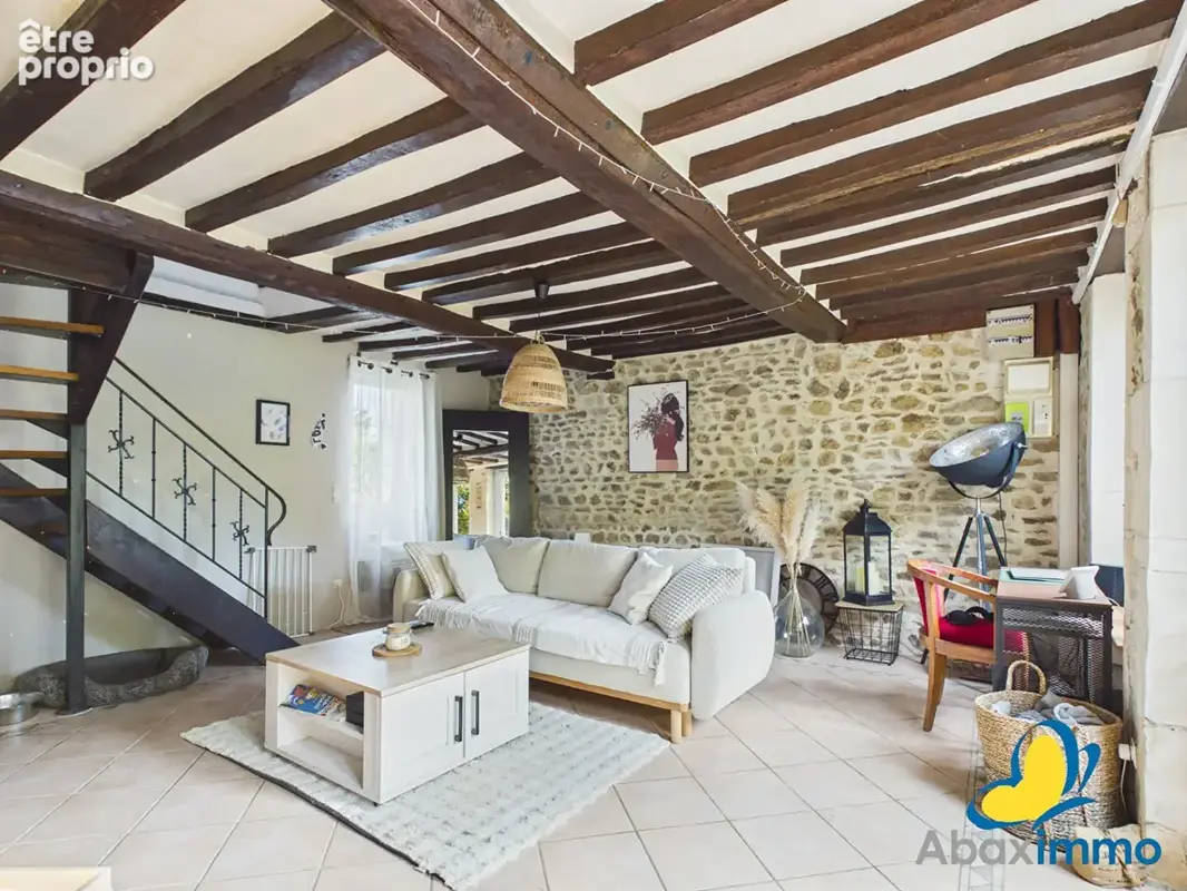 Charmante maison en pierre avec dépendance et grand jardin - Cesny - photo 4