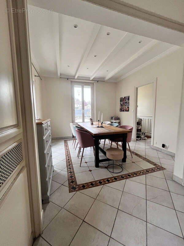 Maison à CLAYE-SOUILLY