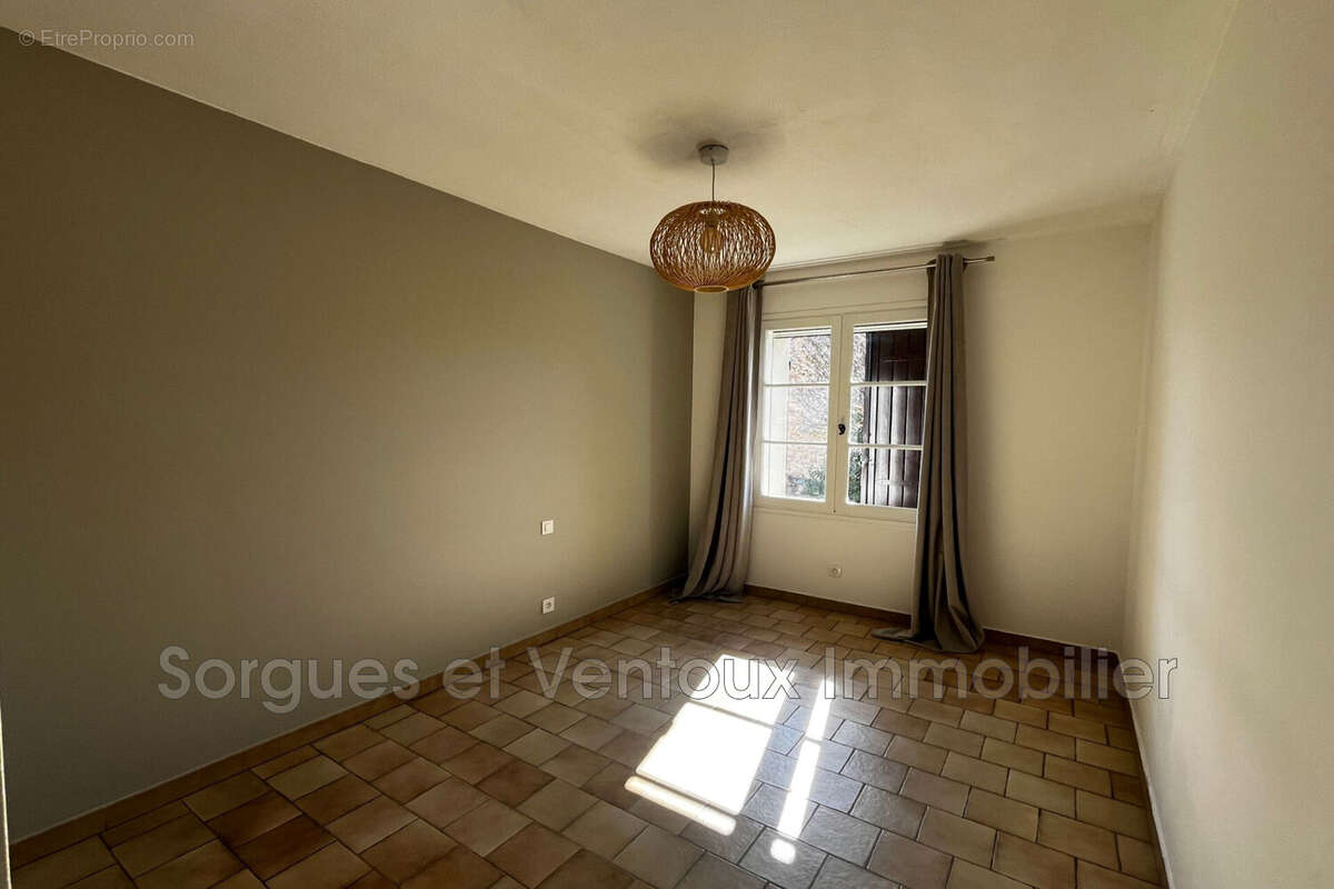 Appartement à L'ISLE-SUR-LA-SORGUE