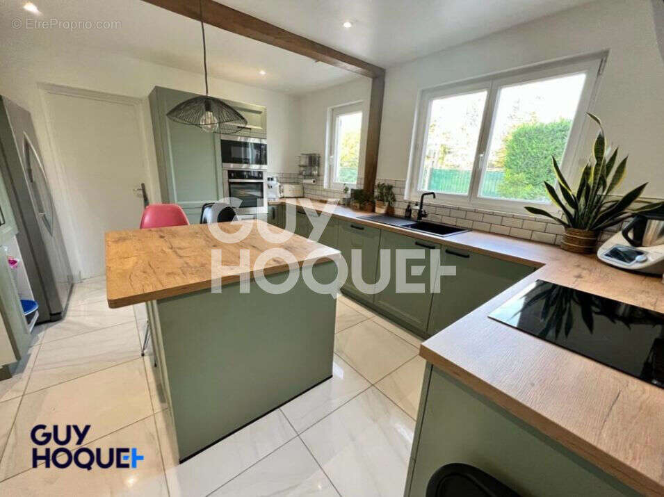 Maison à LIMEIL-BREVANNES