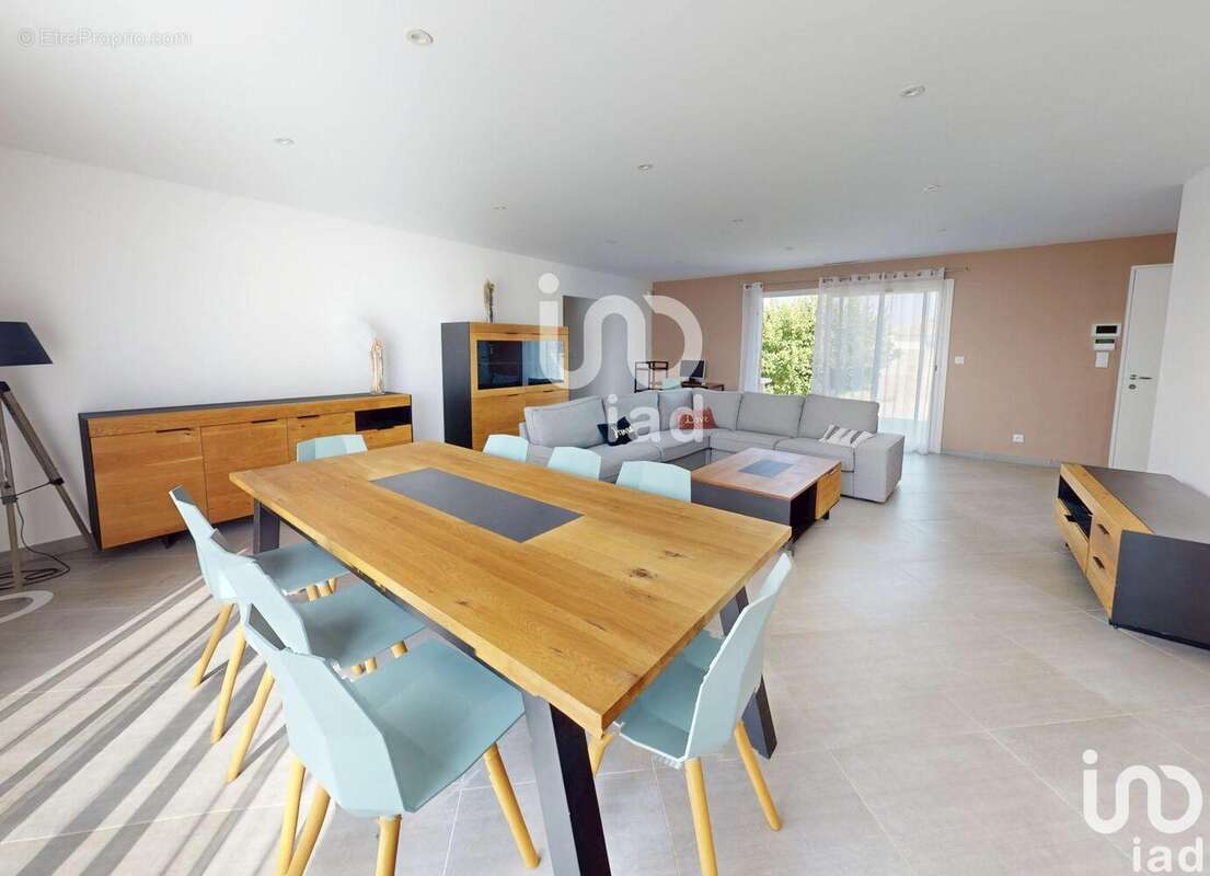 Photo 2 - Maison à PUIMISSON