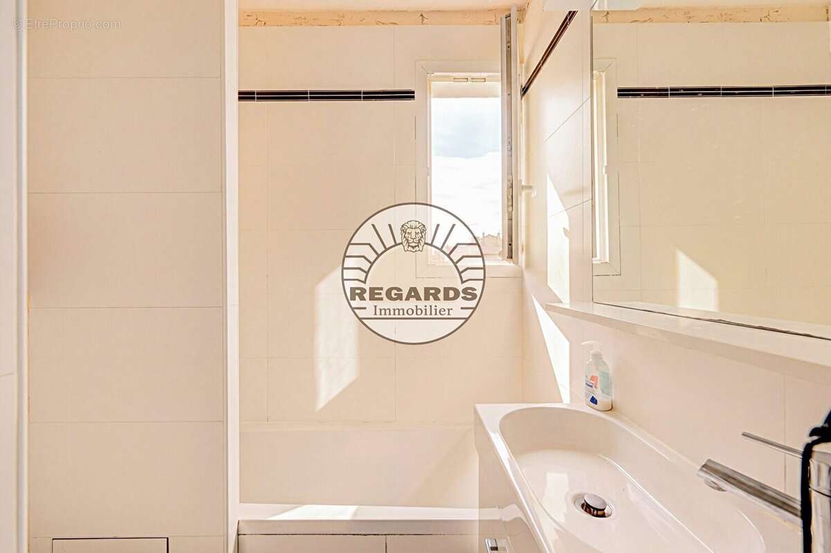 Appartement à MONTROUGE