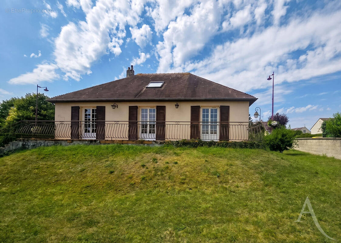 Maison à EVRECY