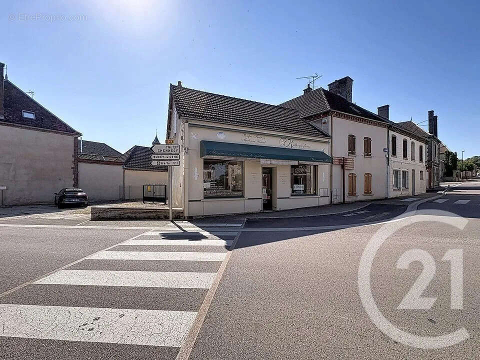 Maison à ESTISSAC
