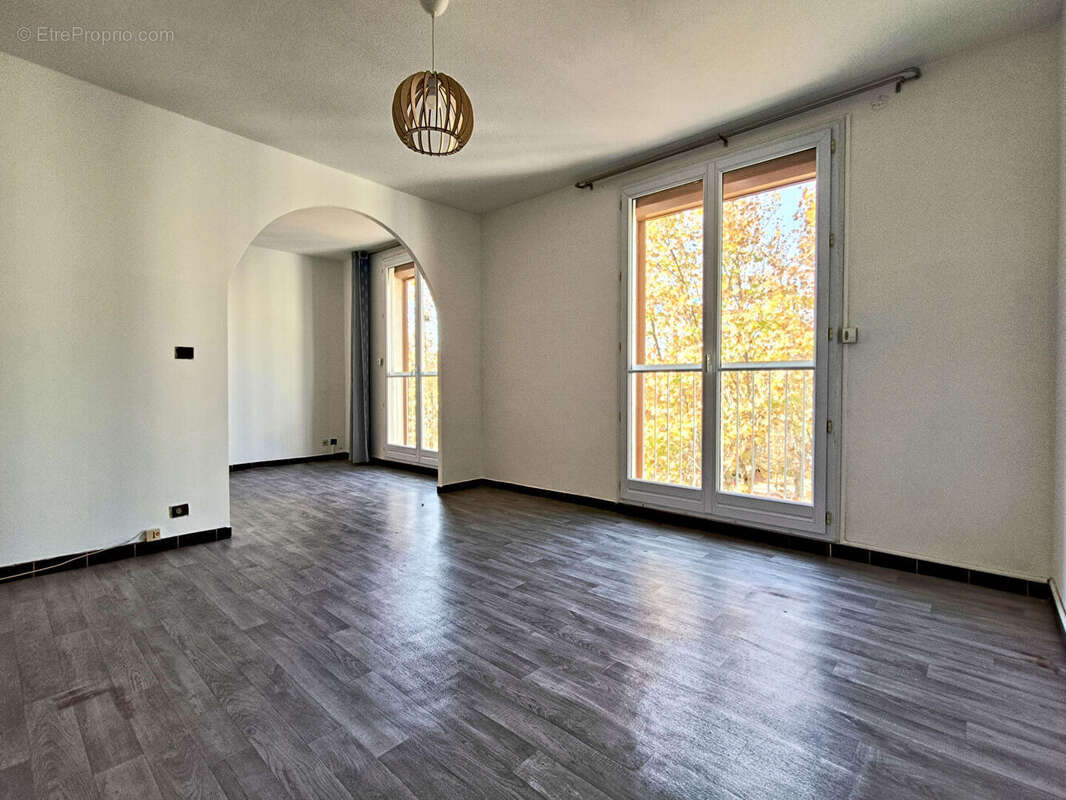 Appartement à SALON-DE-PROVENCE