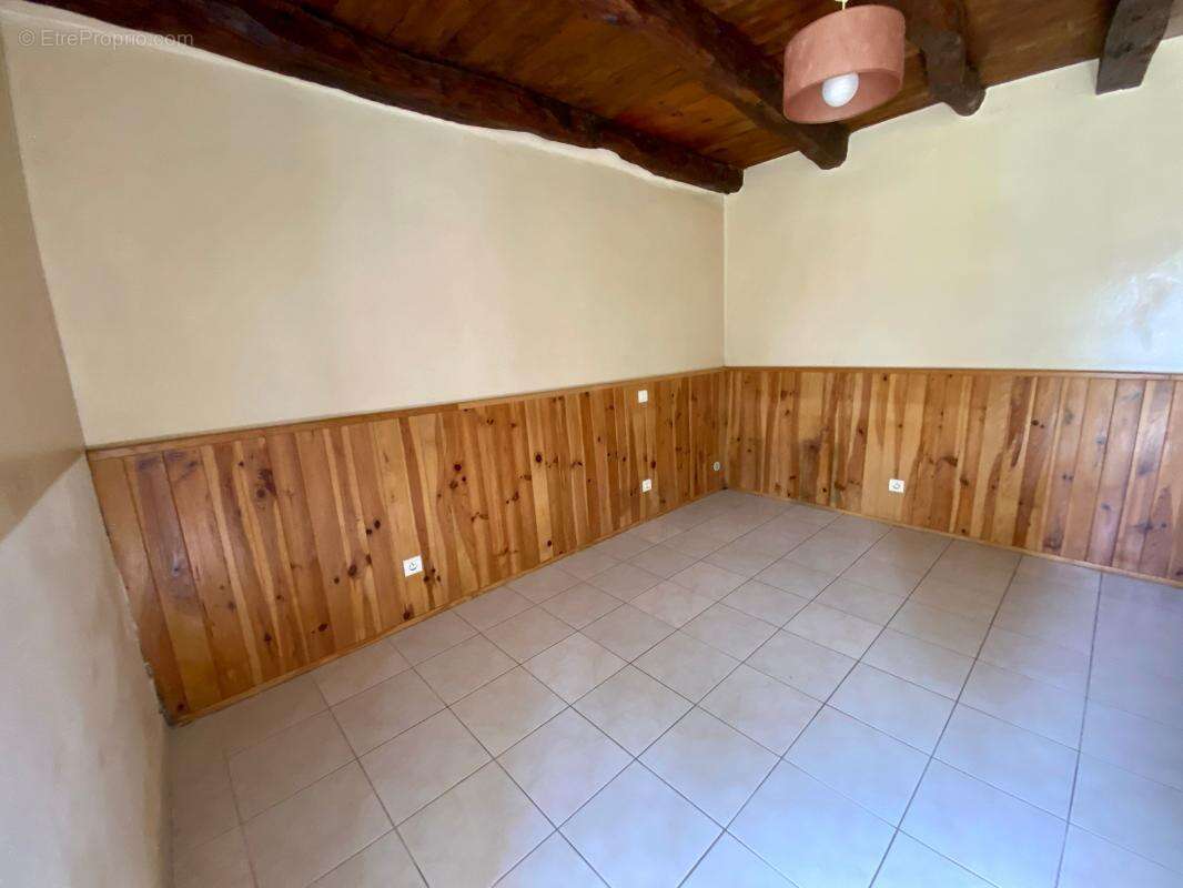 Ancienne ferme en pierre avec studio et dépendances - photo 6