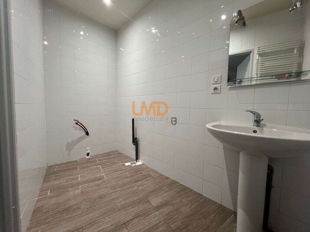 Maison à ANTRAIGUES-SUR-VOLANE