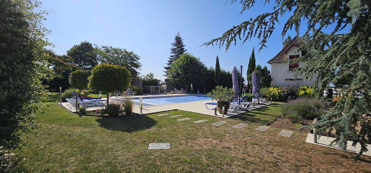 Maison à SAINTE-MAURE-DE-TOURAINE