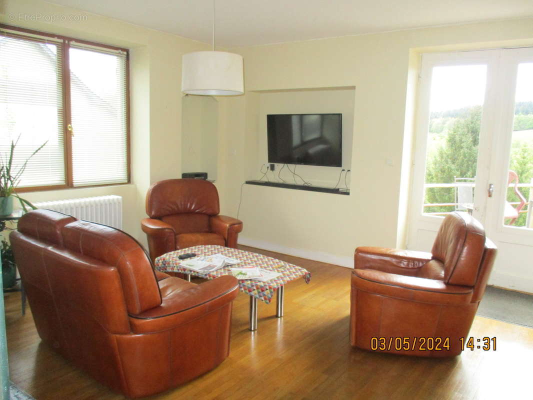 Maison à CHATEAU-CHINON(VILLE)