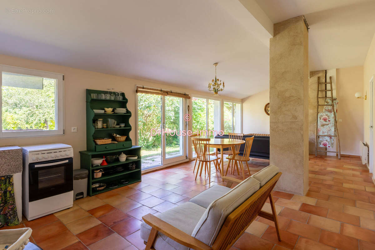 Maison 600 m² à Saint-Emilion  - photo 53