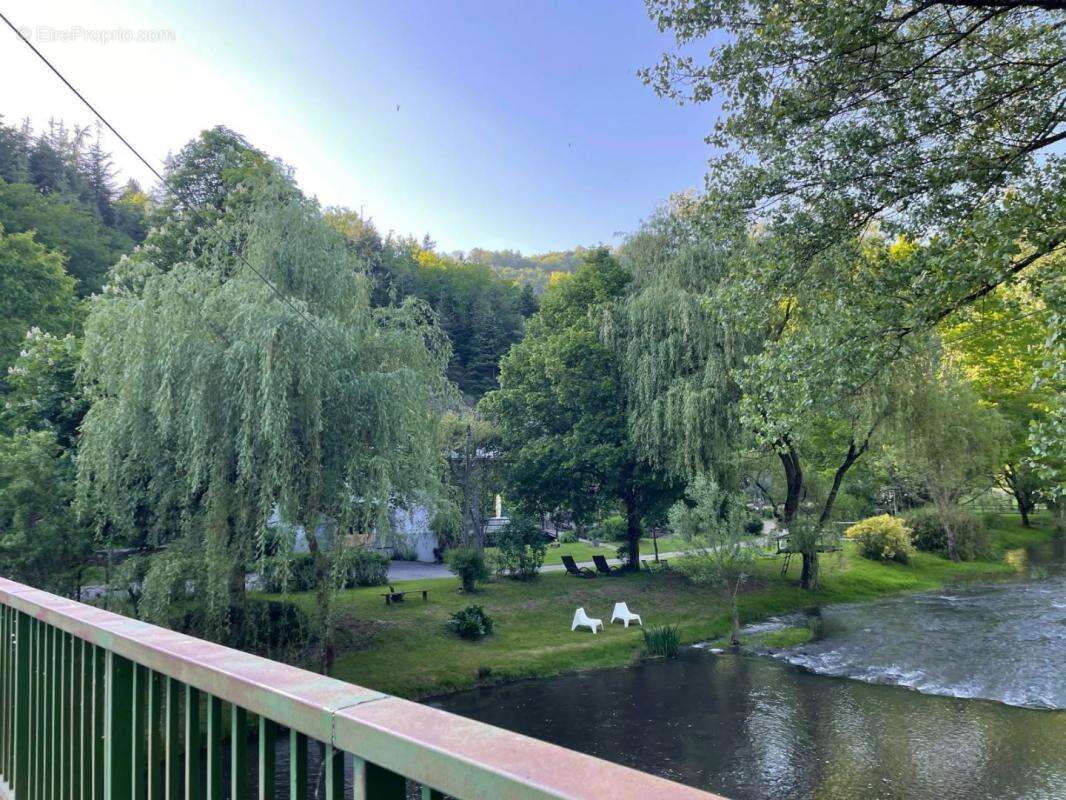 Maison à LUC-LA-PRIMAUBE