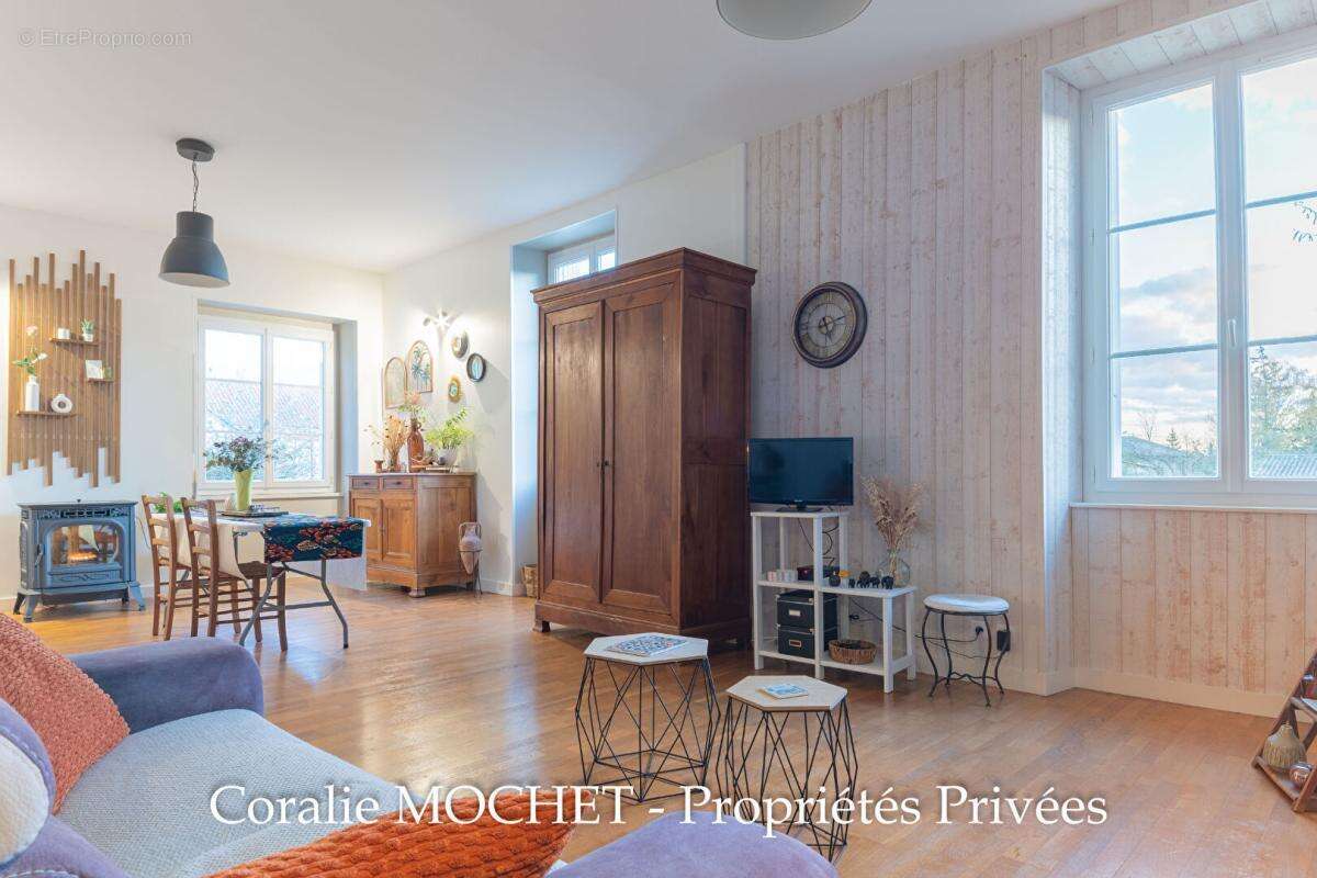 Maison à SAINT-LUMINE-DE-CLISSON