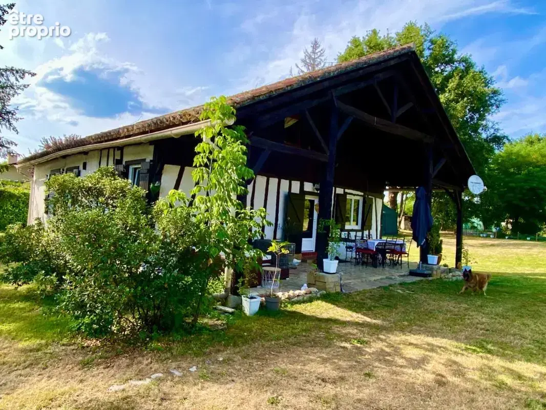 Maison a colombages renovee avec gite independant sur 2700 m2 de terrain a lacquy - photo 5