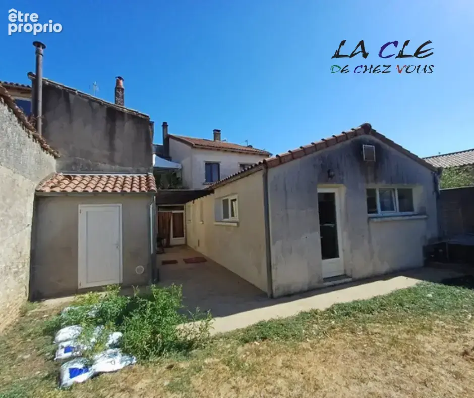 Appartement à PAMPLIE
