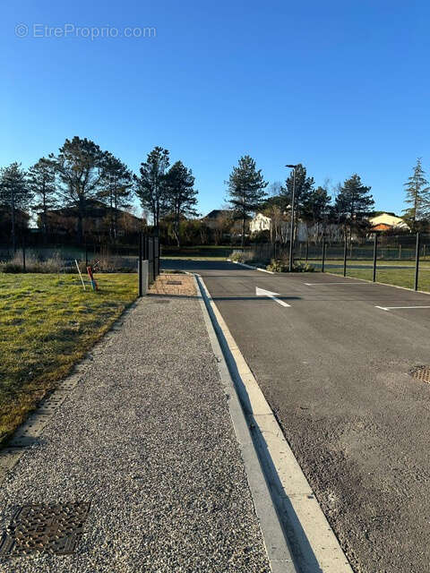 Terrain à SAINT-GENIES-BELLEVUE