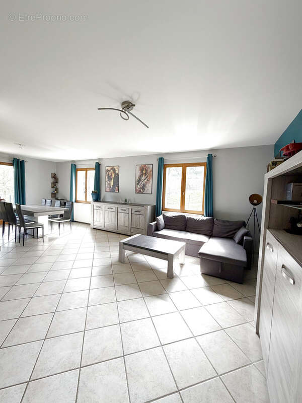 Maison à MONTCEL