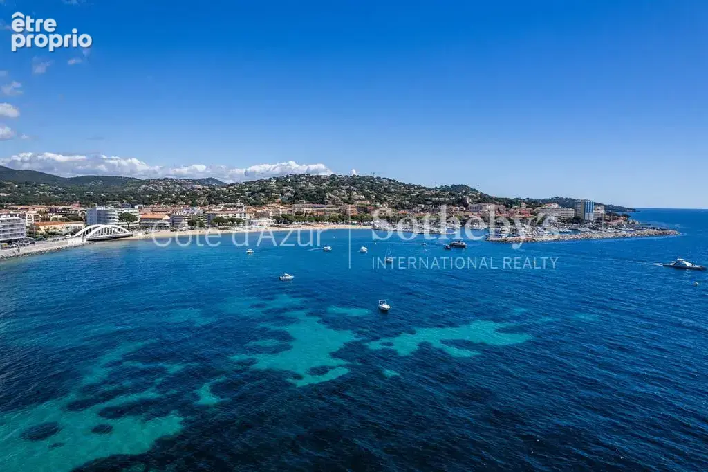 Sainte-Maxime, propriété provençale de 400 m² avec piscine et parc paysager - photo 8