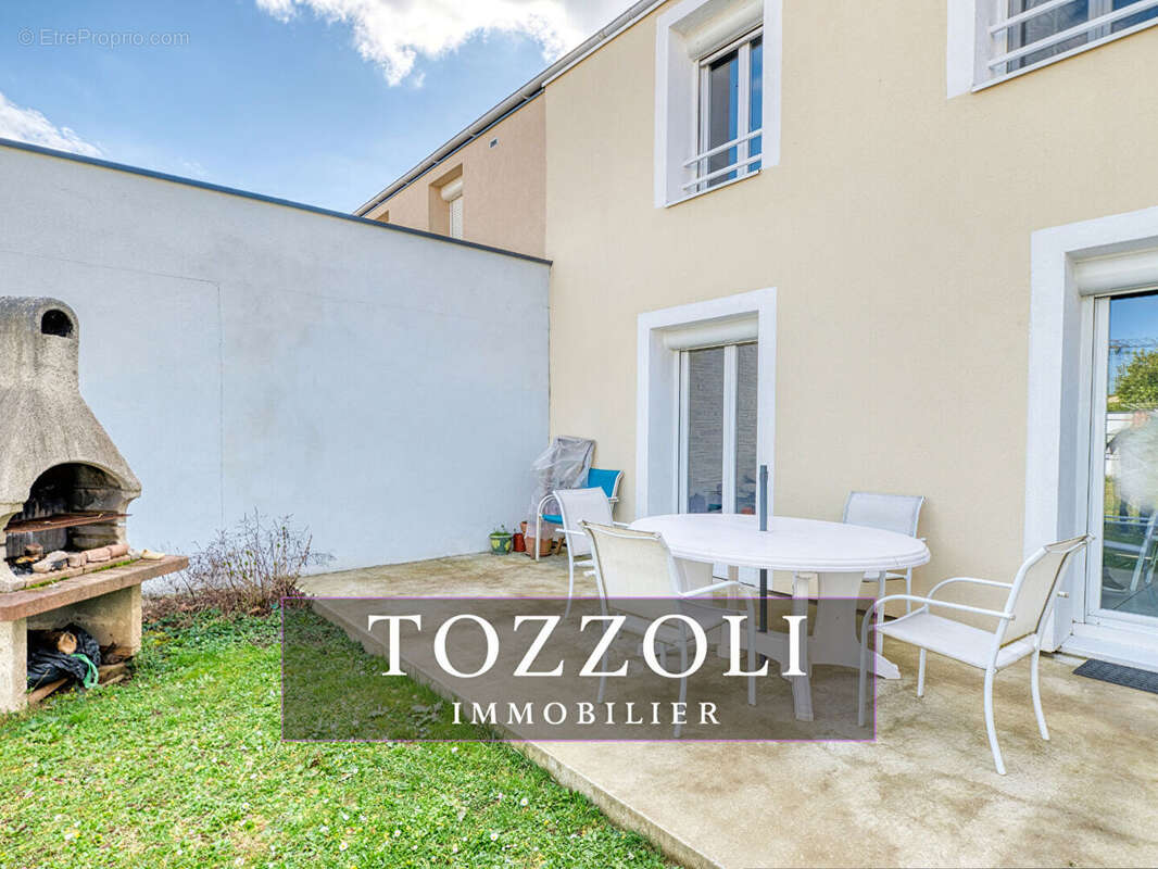 Maison à LA VERPILLIERE