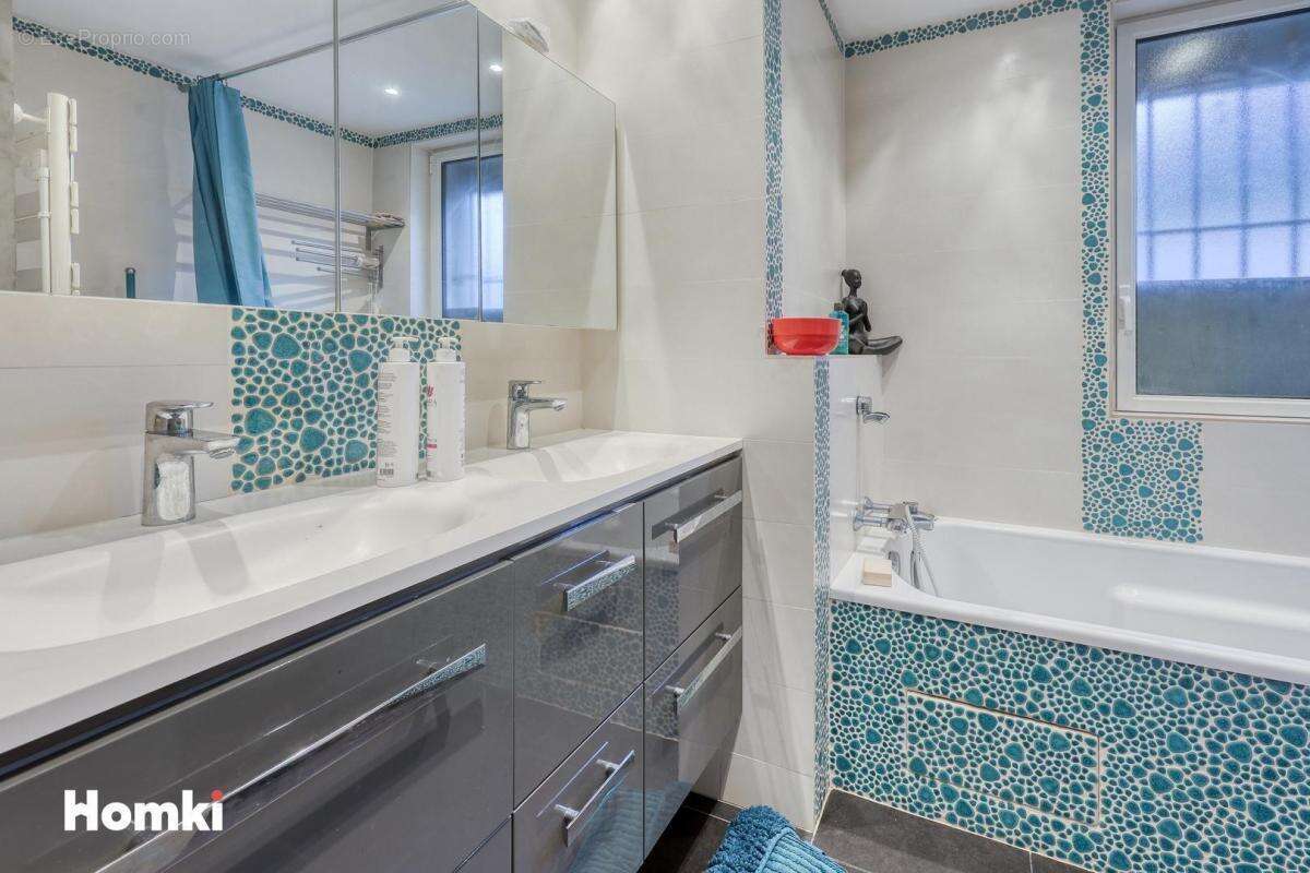 Maison à SIX-FOURS-LES-PLAGES