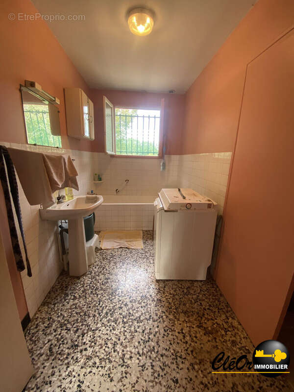 Maison 106 m² à Romenay  - photo 6