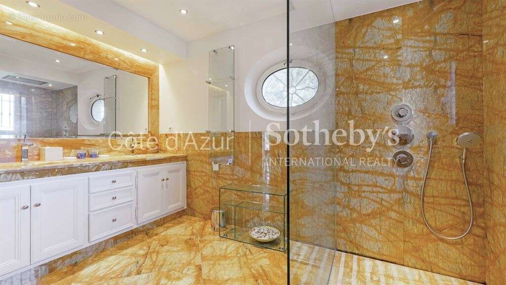 Maison à RAMATUELLE