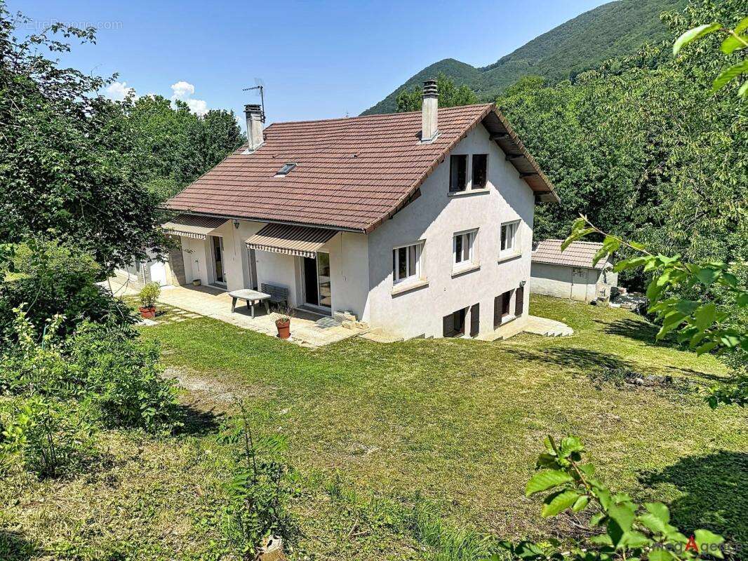 Maison à VIF