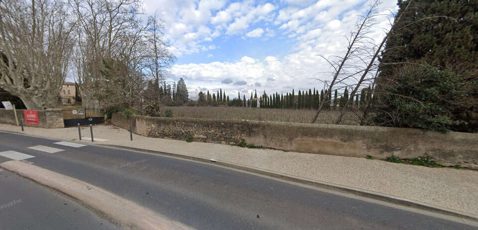 Terrain à LEZIGNAN-LA-CEBE