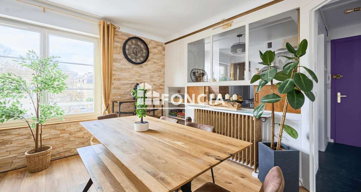 Rare – t4 3 chambres – hyper centre – balcon – parking – parfait état - photo 2