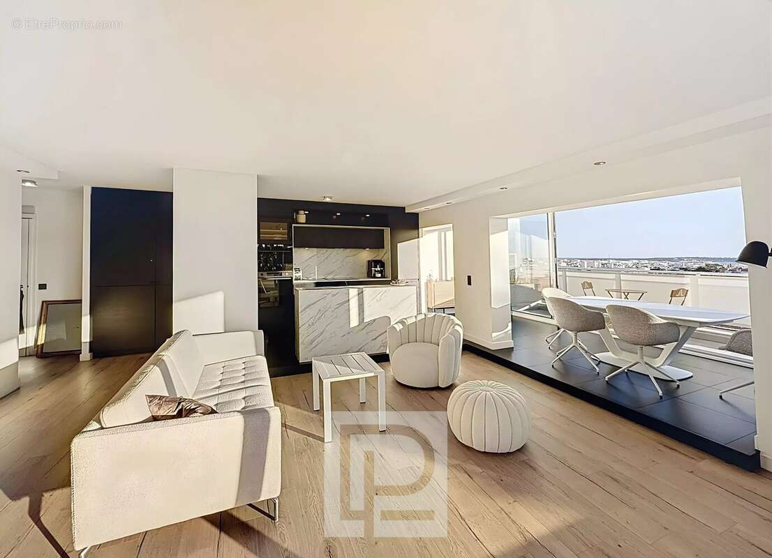 Quartier des Anglais - A 900m du centre-ville - Appartement entièrement rénové - photo 8