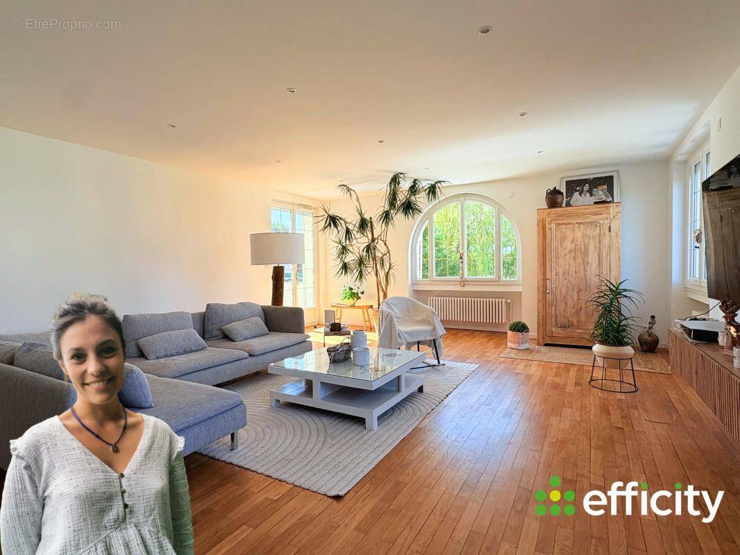 Photo Maison à Saint-Just-Saint-Rambert au prix de 415 000€