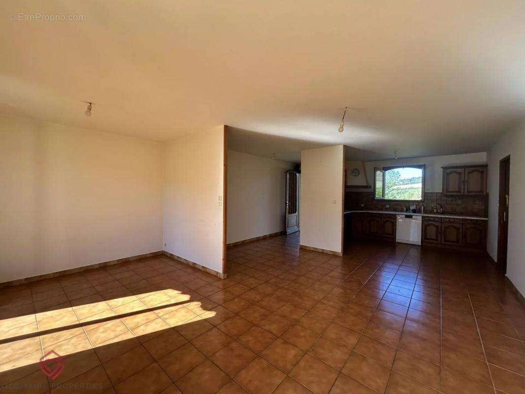 Maison à LES BORDES-SUR-ARIZE