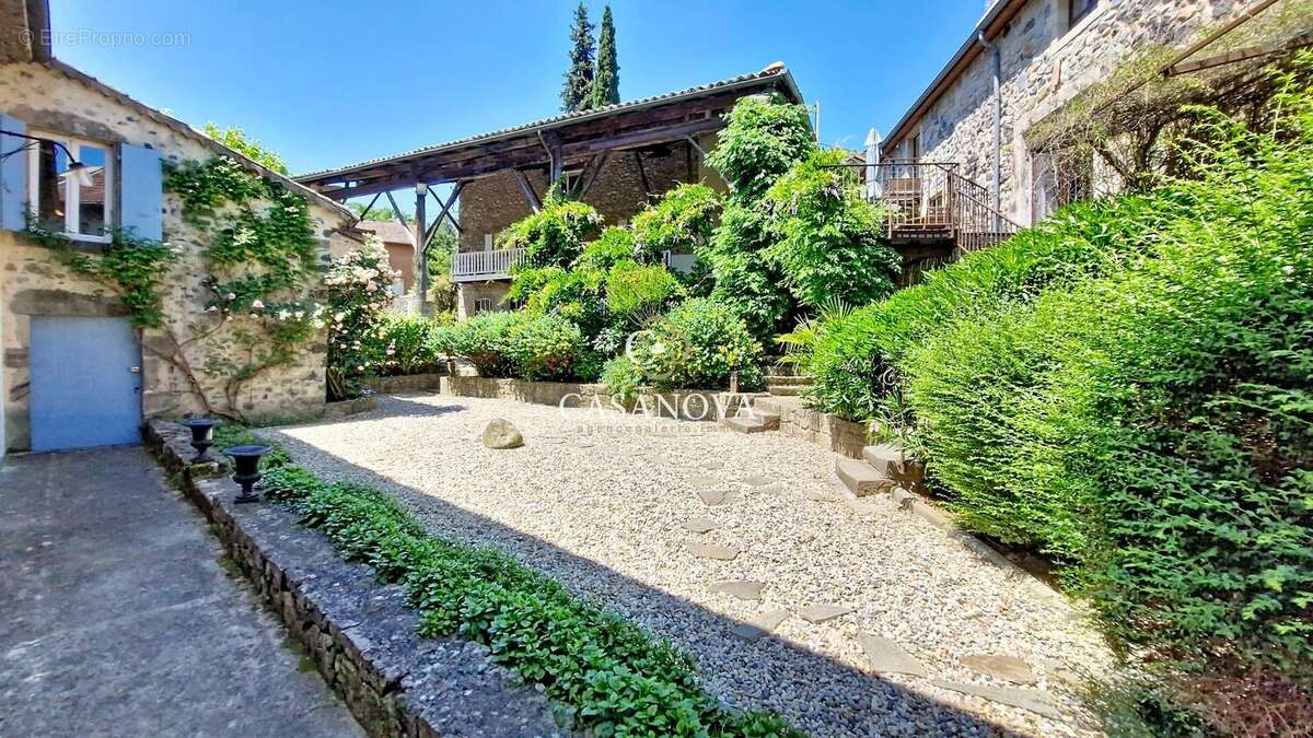 Maison à AUBENAS